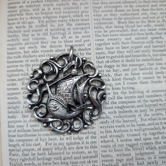 Vintage Silver Nautical Pendant - Picture 1 of 8